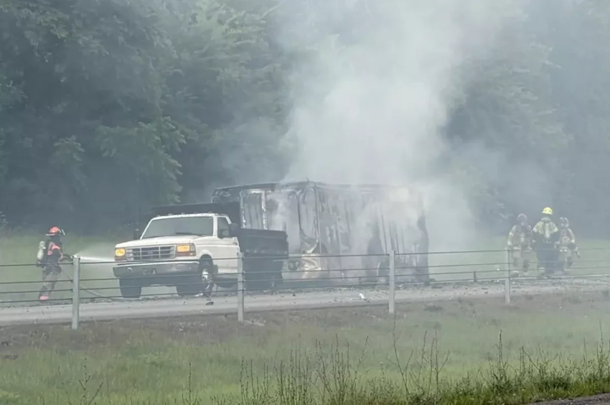 US: Fireworks trailer explodes on highway in Tennessee PHOTO / VIDEO