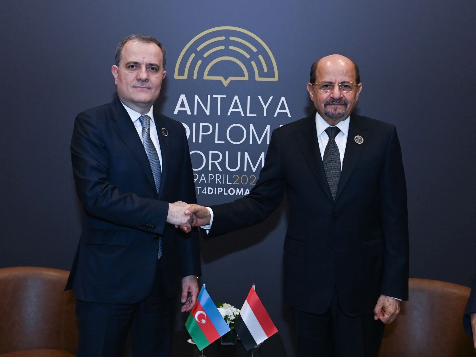 Azerbaijani FM meets with Yemeni counterpart in Antalya