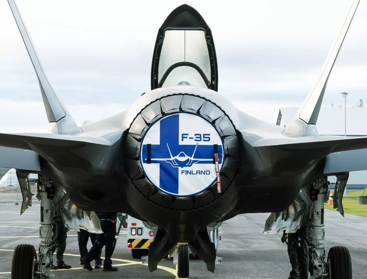 Finland receives first batch of F-35 fighter jets amid heightened regional tension
