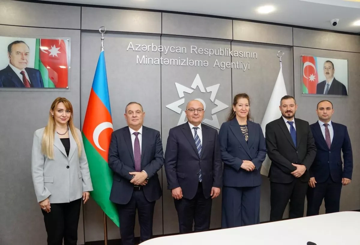 Azerbaijan, UN explore joint efforts to combat mine threats PHOTO