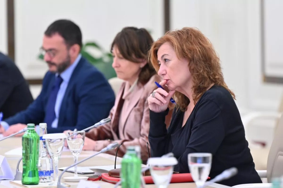 Spanish parliamentary speaker visits Azerbaijan's parliament, eyes energy Photo