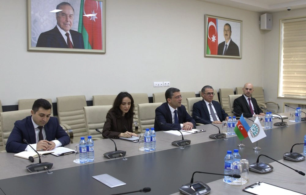 Media Development Agency holds bilateral meeting with D-8 Secretary-General (PHOTO)