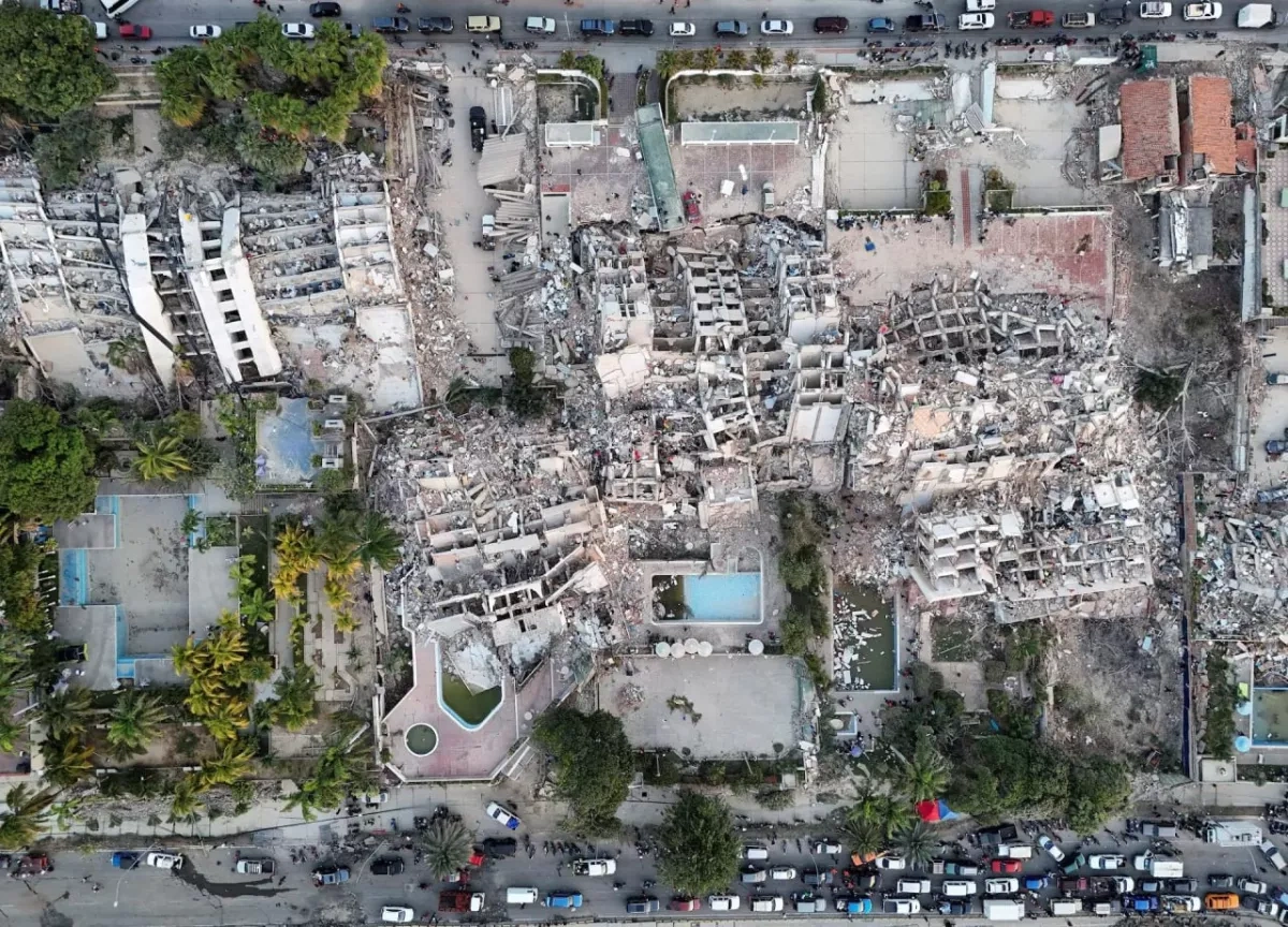 Venezuelan port turned into temporary morgue after earthquake VIDEO