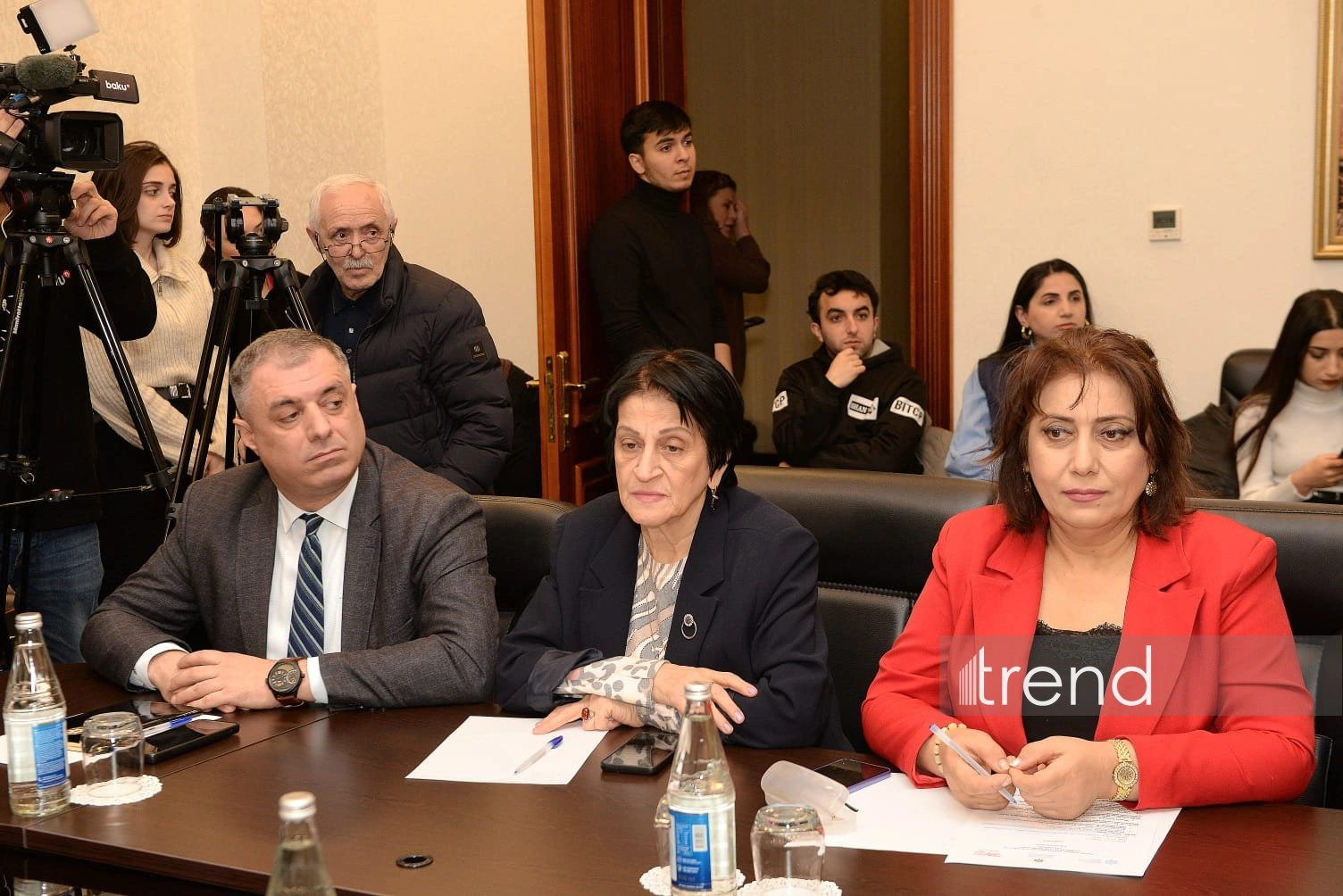 Azerbaijani experts confront rising disinformation threats in public debate (PHOTO)
