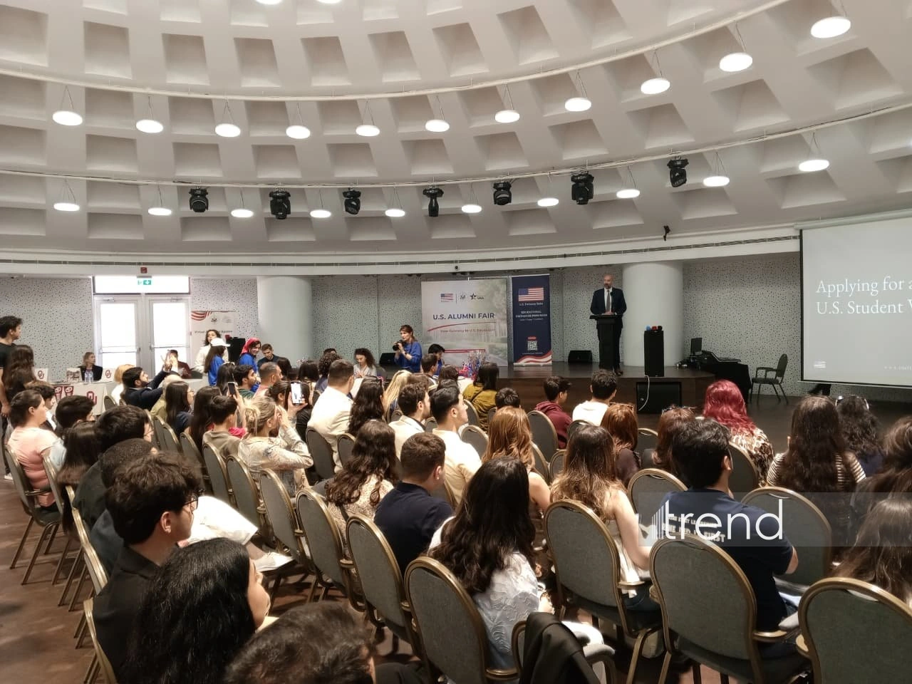 Over 40 U.S. universities participate in educational exhibition in Baku - Randy Cole