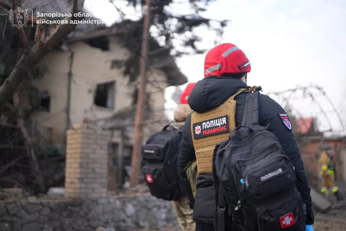 Homes damaged and residents wounded in Russian attack on Zaporizhzhia photo / video