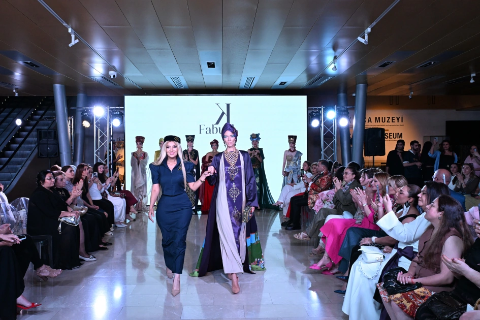 Alena Aliyeva attends “Patterns of Time” fashion show held at Azerbaijan National Carpet Museum (PHOTO)