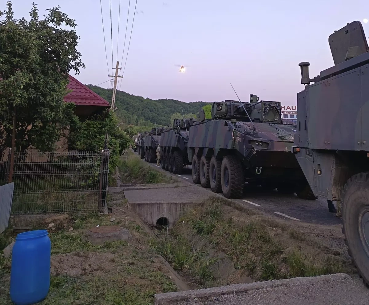 Three armoured personnel carriers collide in Romania; 11 soldiers injured PHOTO
