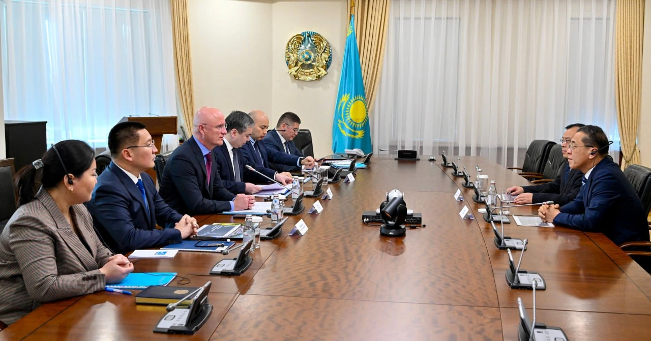 Kazakhstan, Singapore’s XINFA GROUP explore industrial park dev't in Pavlodar