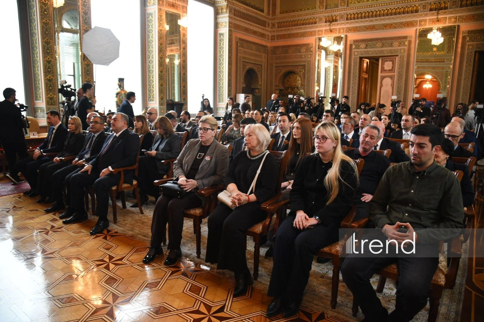Azerbaijan presents postage stamp commemorating AZAL plane crash in Kazakhstan (PHOTO)