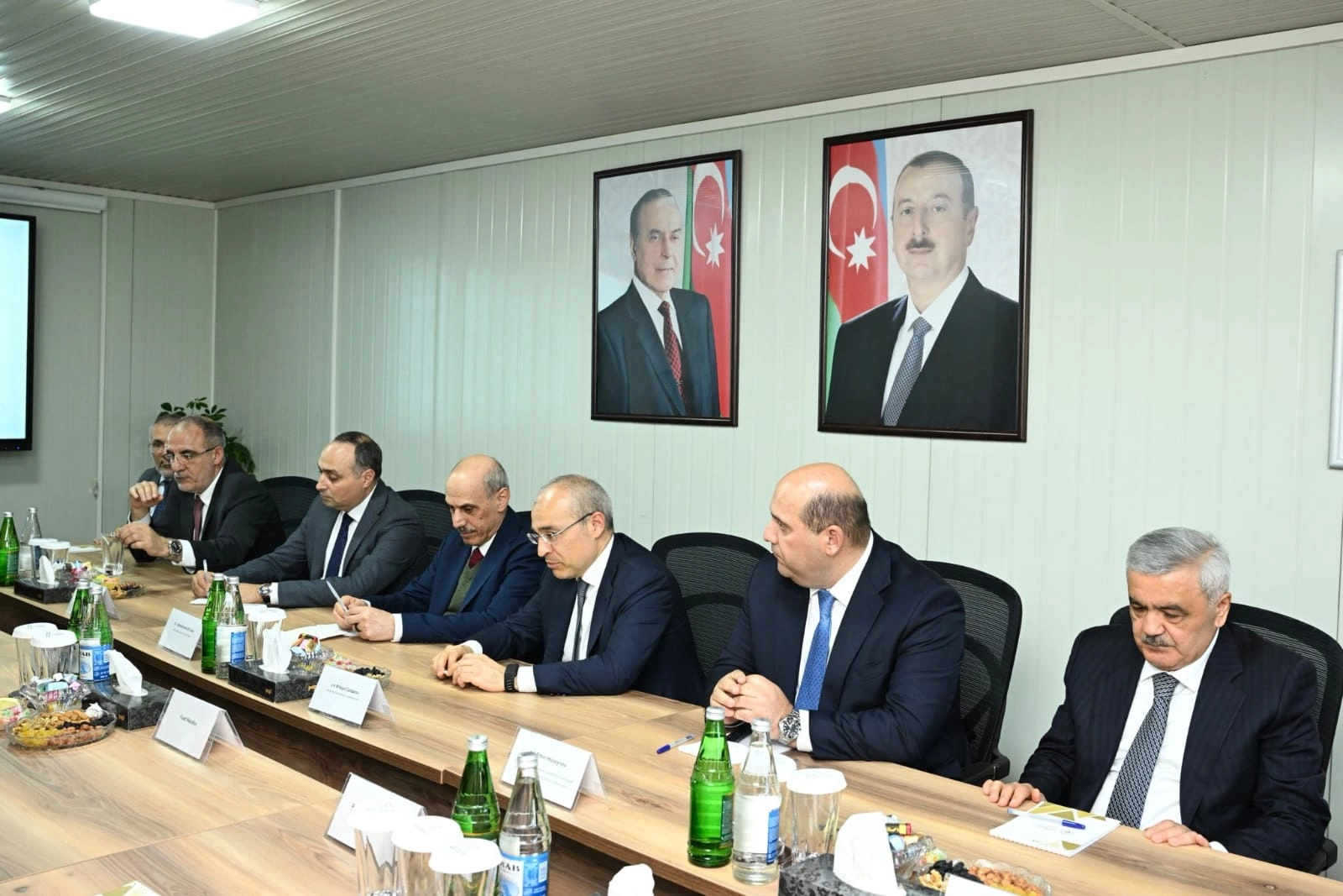 IsDB representatives visit Aghdam Industrial Park (PHOTO)
