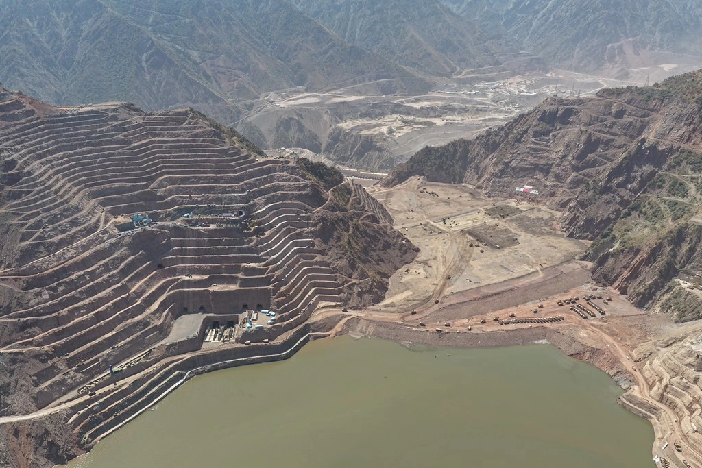 Tajikistan upgrades water flow management at Rogun HPP