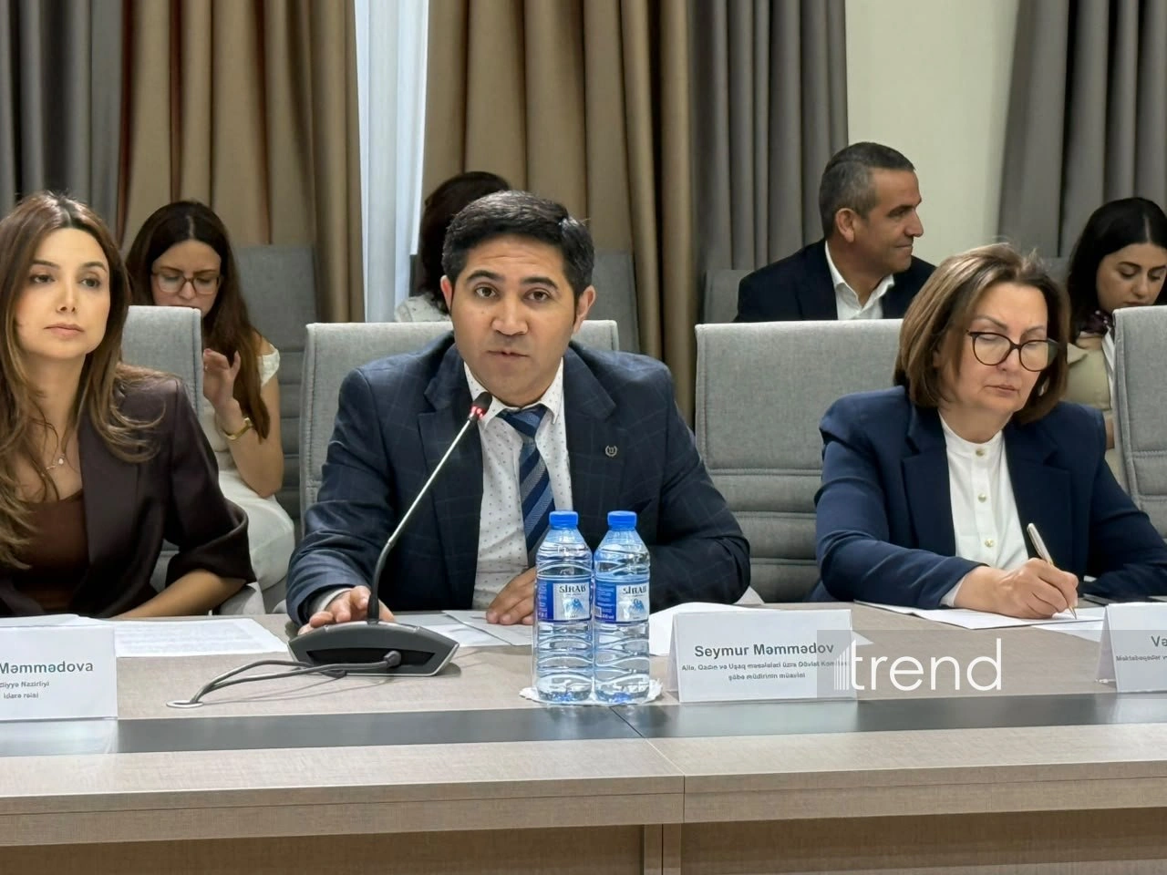 Azerbaijani MEDIA organizes public discussion of new draft law (PHOTO)