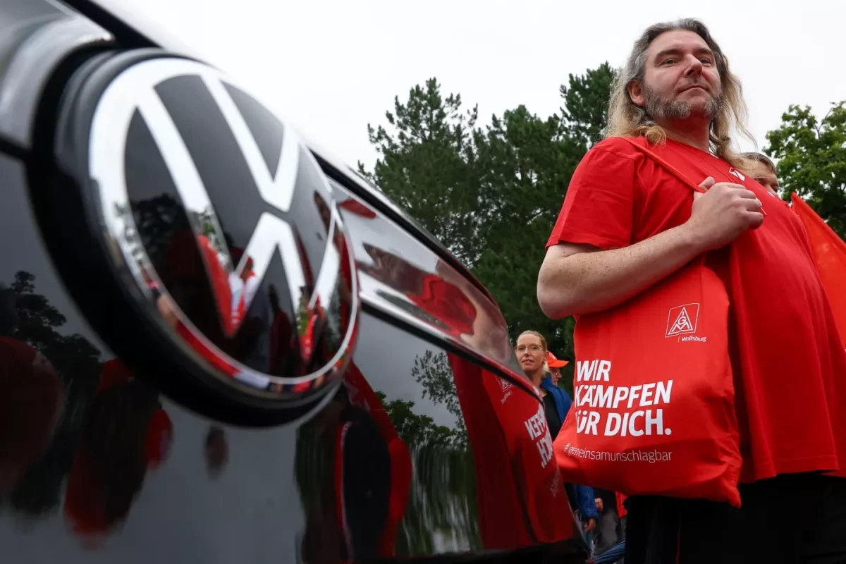 Volkswagen sales slump as automaker pushes ahead with major overhaul