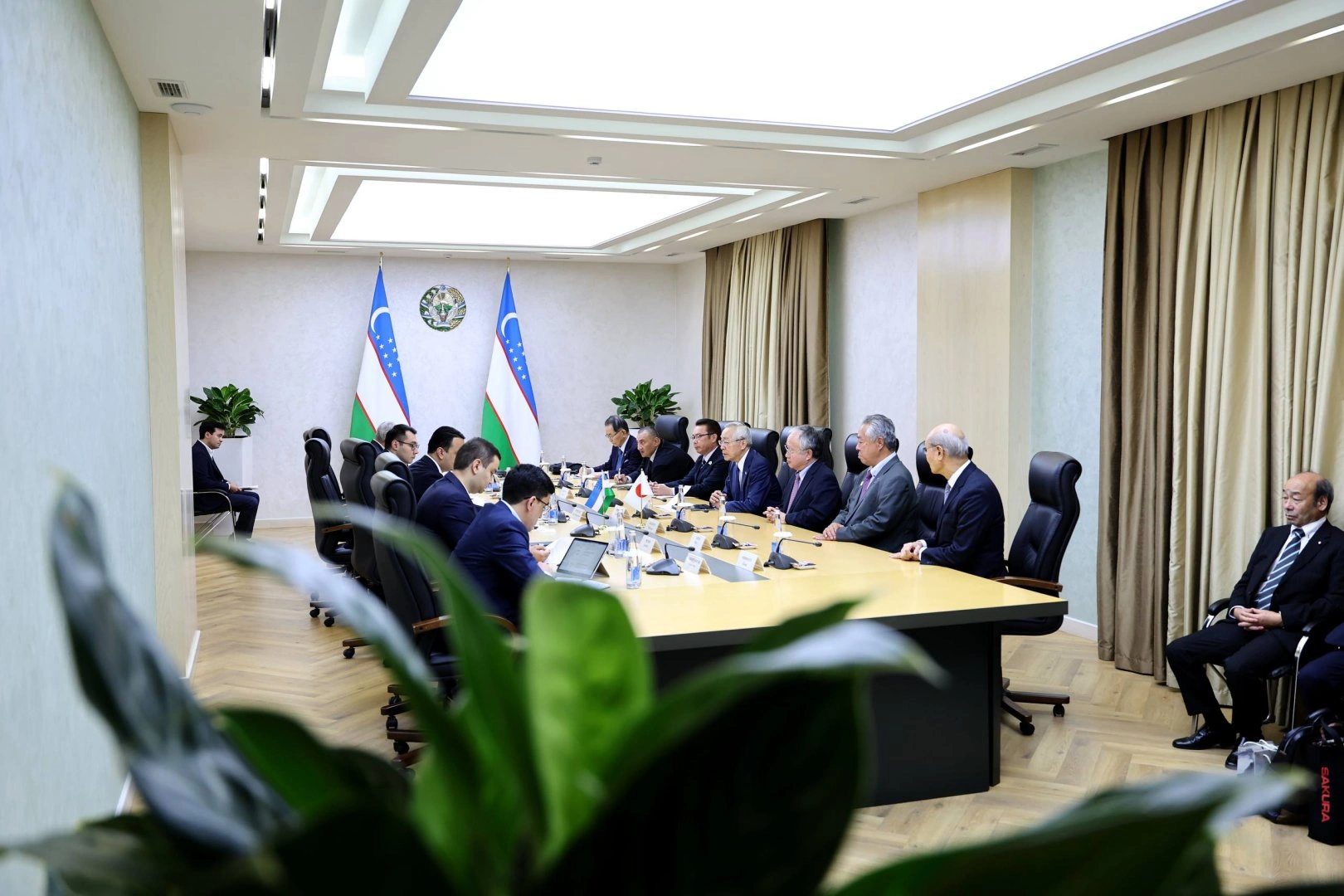 Uzbekistan, Japan's JUSRF discuss new investment projects in key sectors