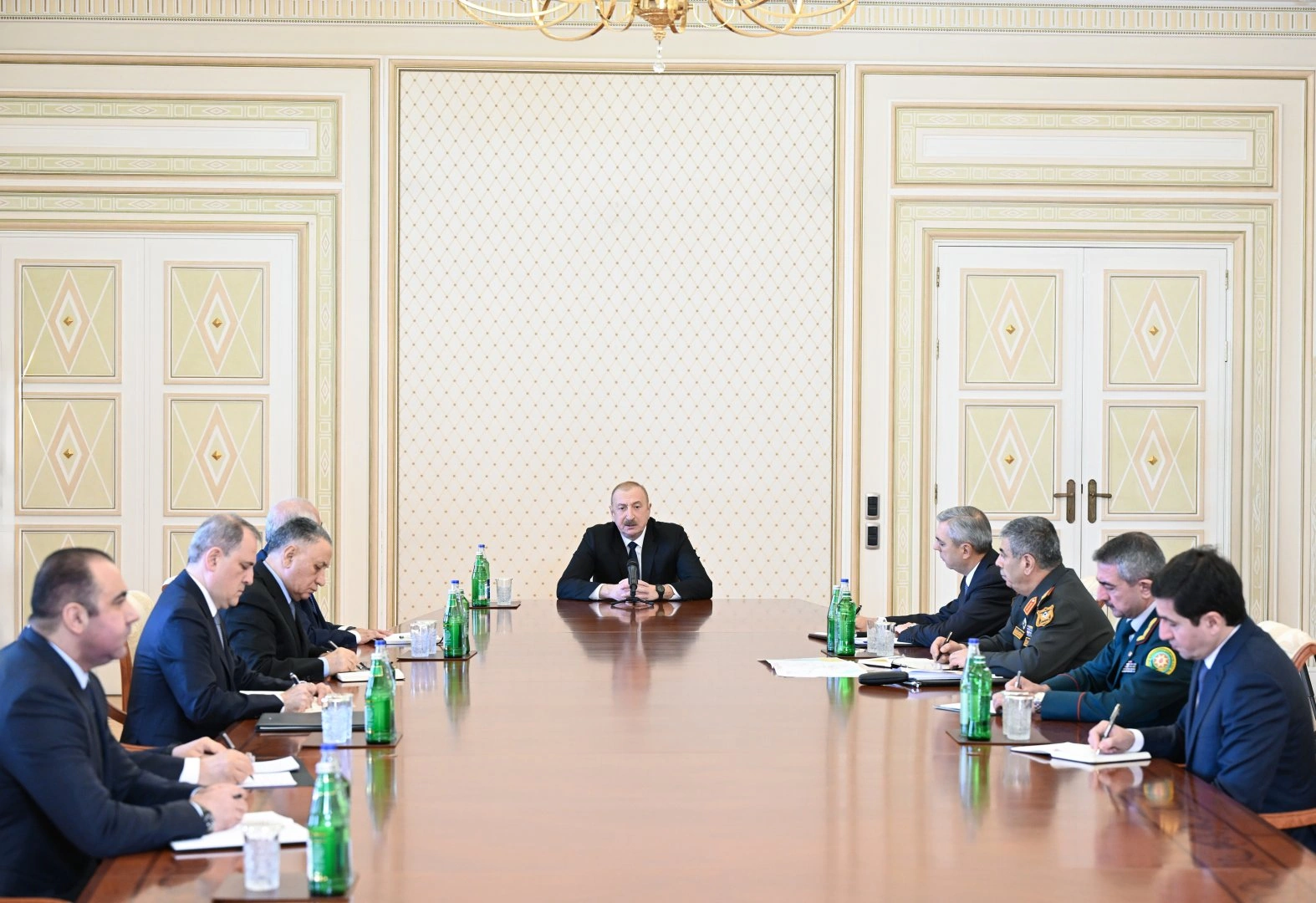 President Ilham Aliyev chairs Security Council meeting (PHOTO)