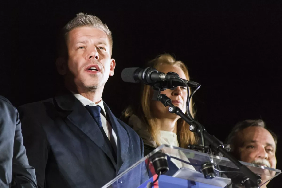 Hungary's Tisza leader calls on president to convene parliament immediately
