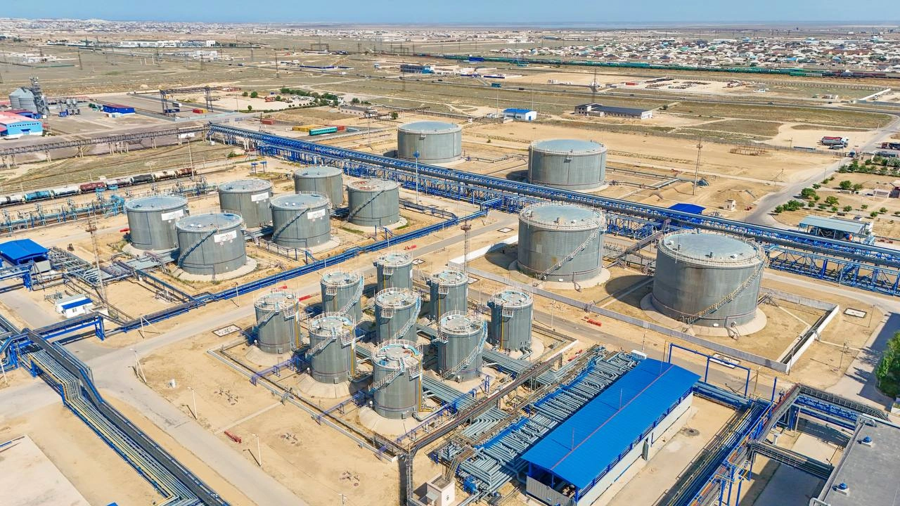 KazMunayGas' CASPI BITUM boosts road bitumen production by nearly 50%