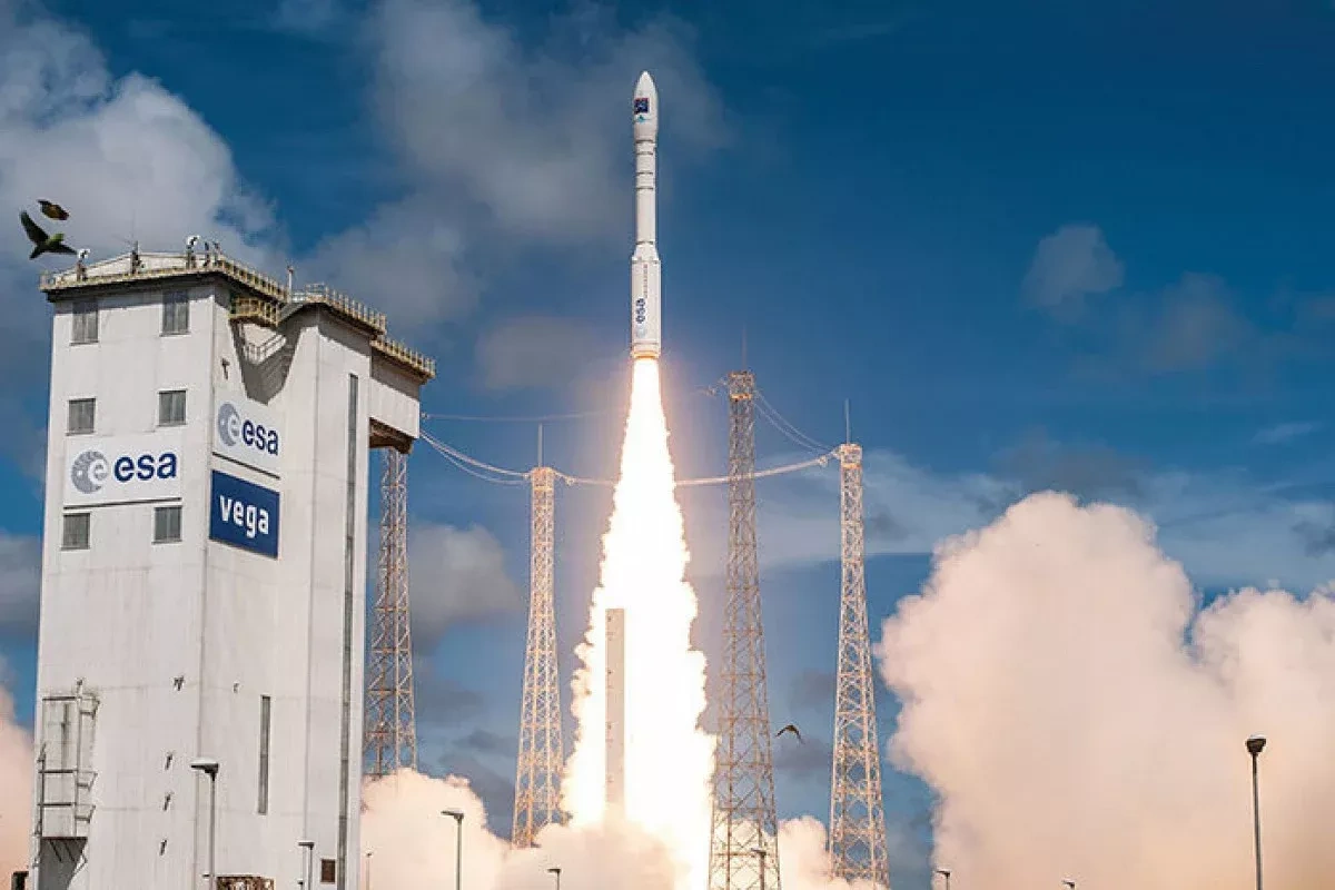 Macron warns of Europe’s “fragile” space sector as security concerns mount