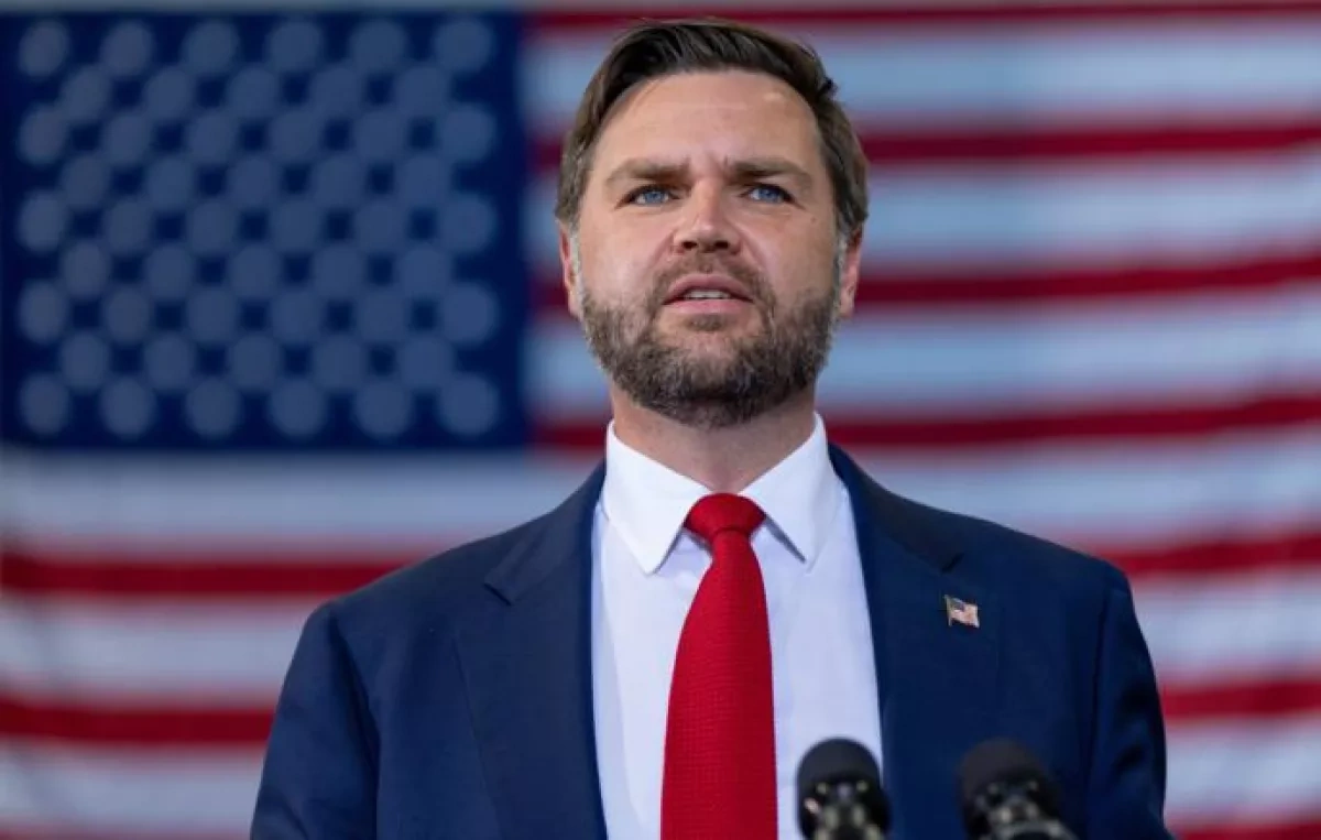JD Vance reveals Trump’s unwritten dress code: black shoes only, strict suits