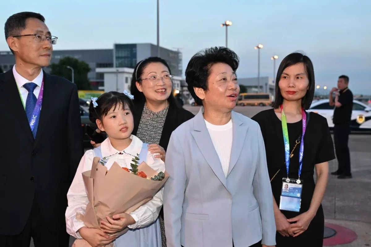 Kazakh president arrives in China for talks with Xi Jinping, AI conference PHOTO