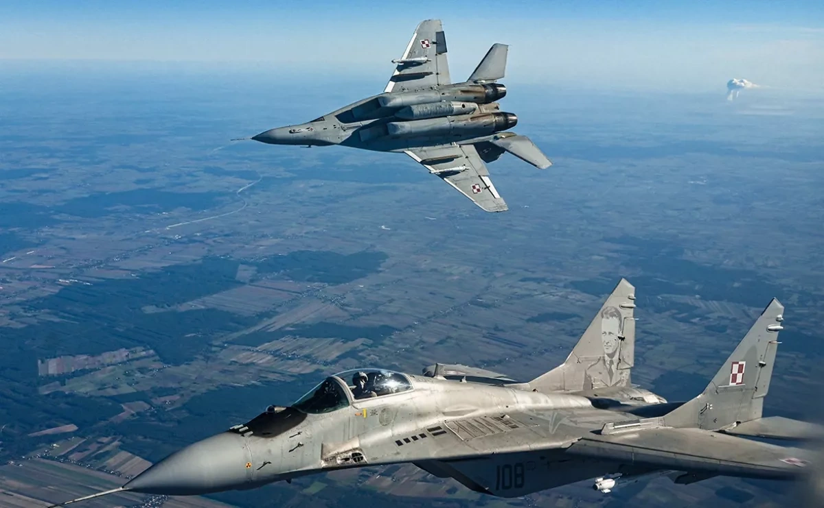 Poland scrambles jets amid Russian air attack on Ukraine