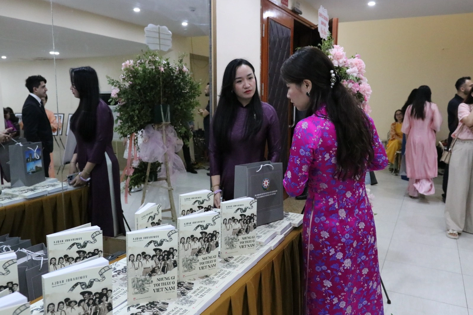 Ajdar İbrahimov’s cultural legend revives in Vietnam's Hanoi (PHOTO)