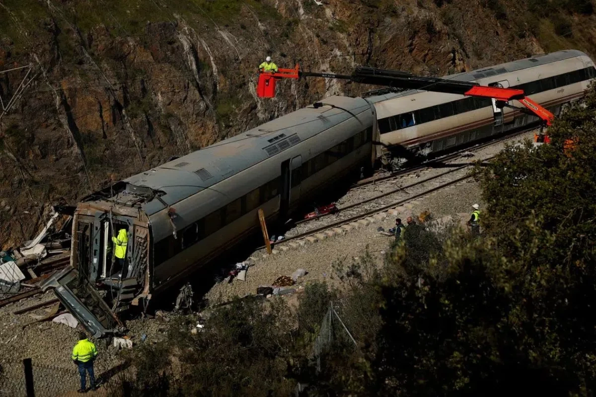 Spain’s Adamuz train crash: Broken rail, lost bogie raise questions