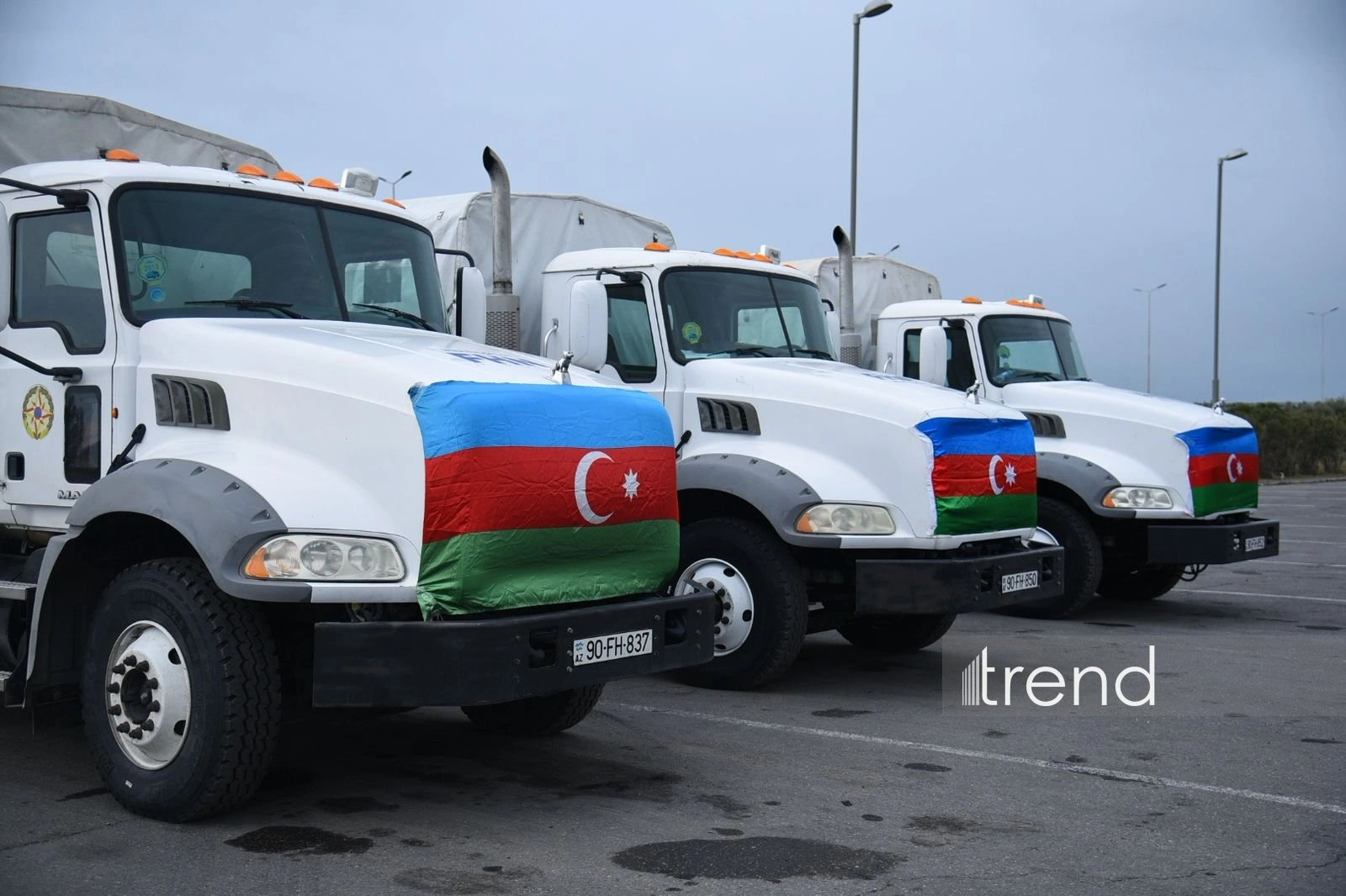 Azerbaijan sheds light on food products dispatched to Iran (PHOTO)