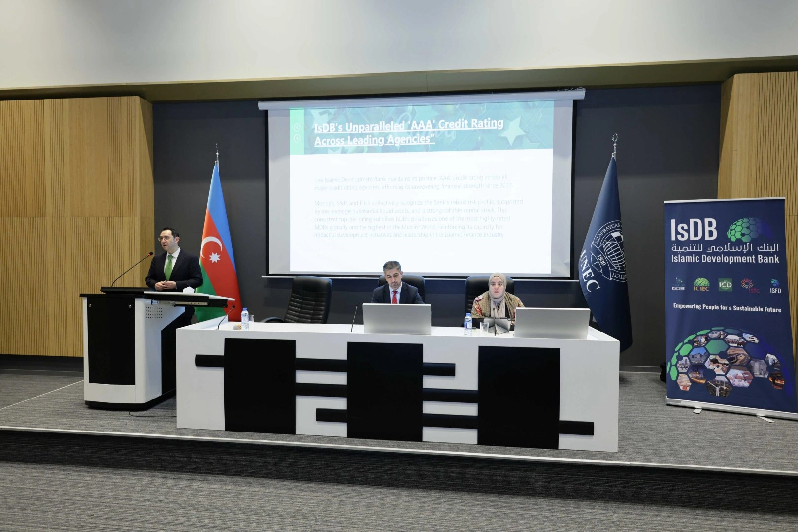 UNEC hosts Islamic Development Bank Group Youth Roadshow (PHOTO)