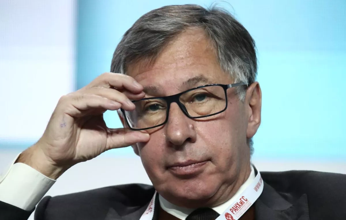 Russian oligarch changes his mind about suing Latvian FM