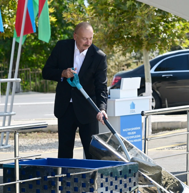 President Ilham Aliyev lays foundation stone of social housing complex in Nakhchivan city (PHOTO)