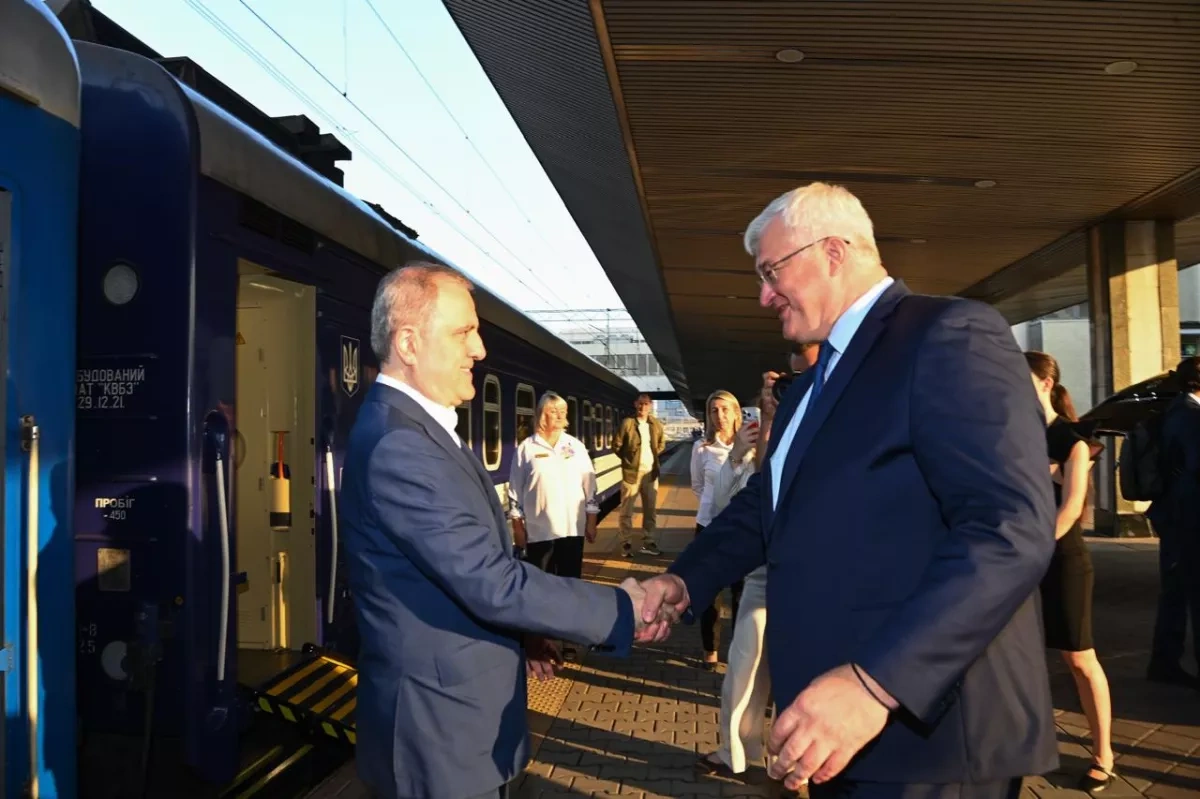 Ukraine FM Sybiha welcomes Azerbaijani counterpart in Kyiv UPDATED