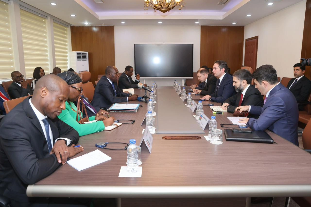 Azerbaijan, Côte d'Ivoire dive into Baleine oil and gas field dev't talks (PHOTO)