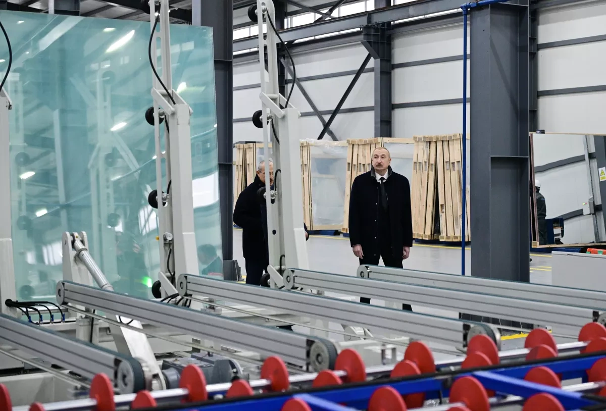 President Ilham Aliyev inaugurates “Azermirror” plant in Sumgayit Industrial Park Photo