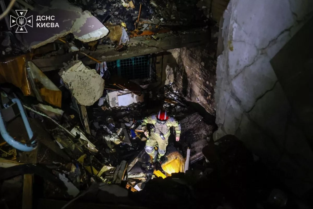 Deadly Russian strike hits Ukraine’s Kyiv, killing six and injuring 33 PHOTO