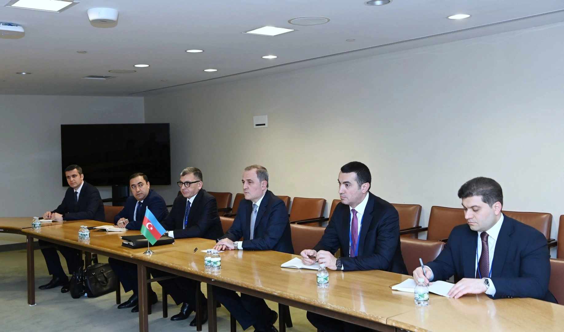 Azerbaijan, Czech Republic exchange views on regional and international issues (PHOTO)
