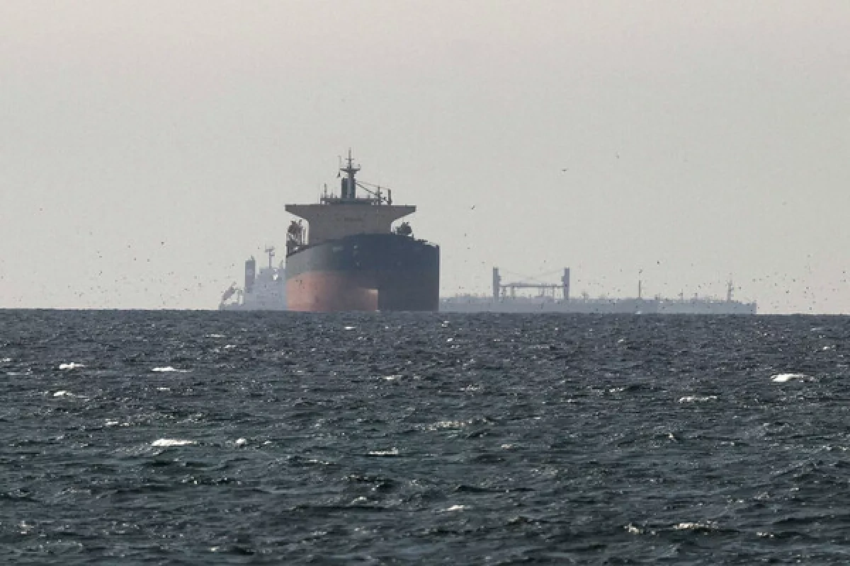 Tasnim: US strike on vessels in Strait of Hormuz leaves casualties