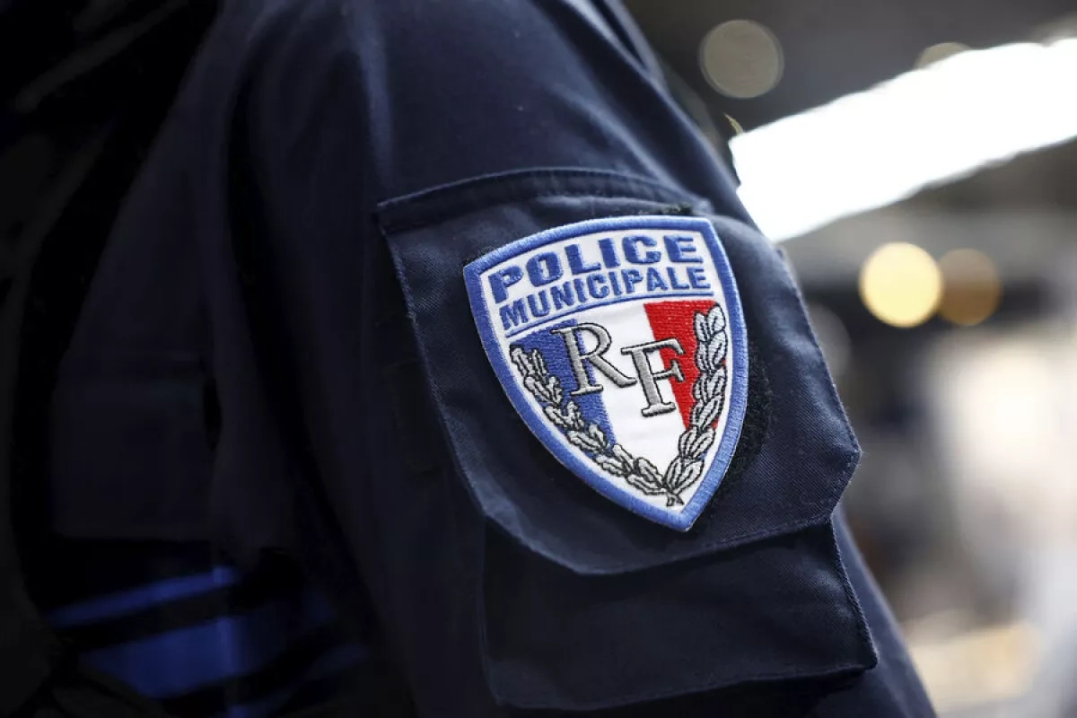Grenade attack injures six, including child, at beauty salon in France