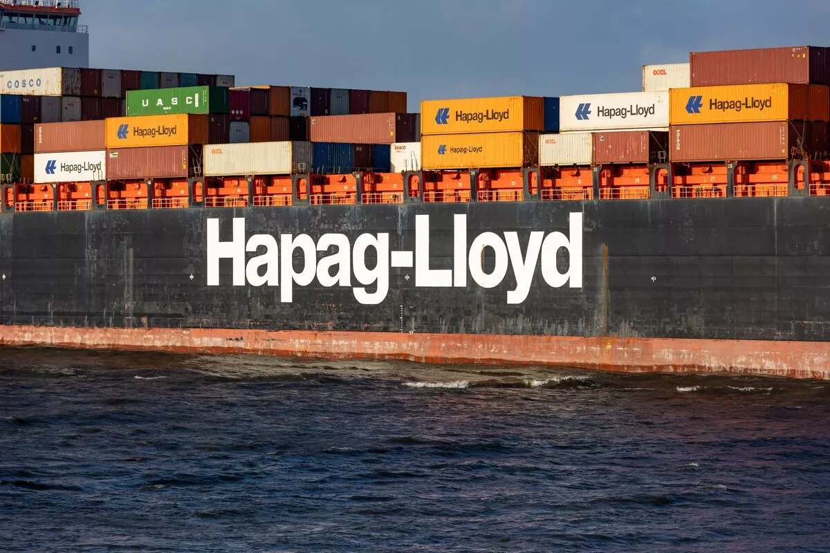 Hapag-Lloyd says Strait of Hormuz unsafe amid mines