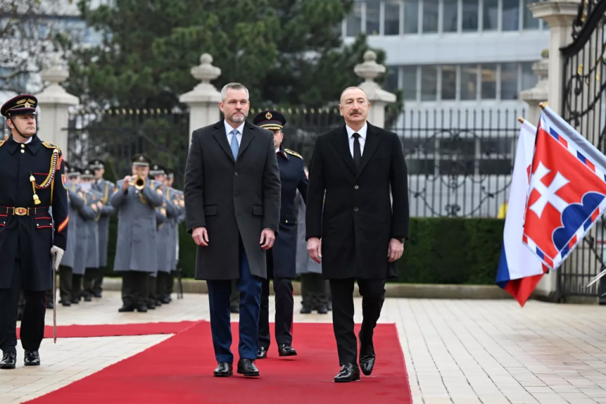 Bratislava rolls out red carpet for Azerbaijani president Grand welcome in Slovakia / PHOTO