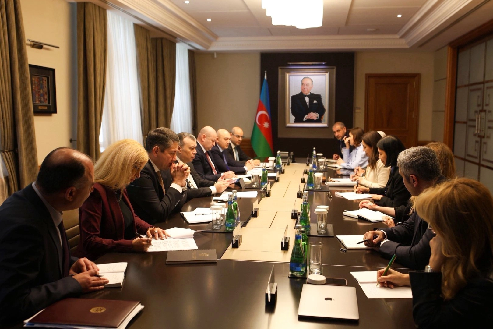 Azerbaijan explores joint projects and new initiatives with ADB