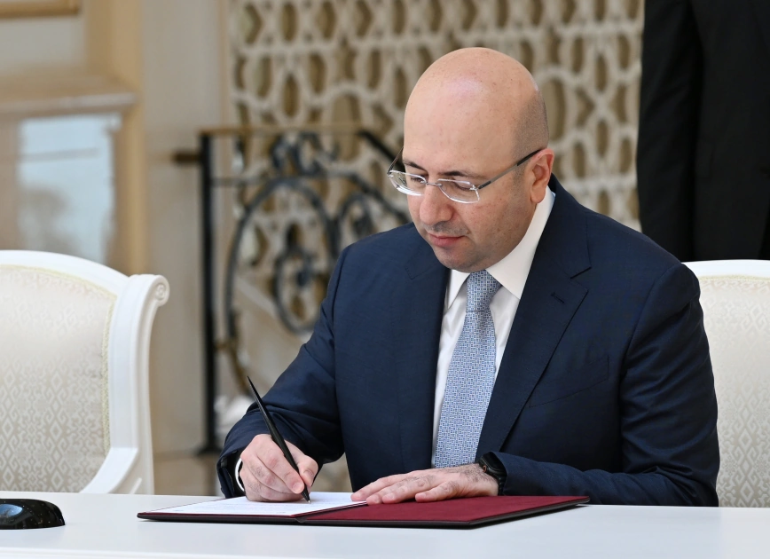 President Ilham Aliyev meets with UN-Habitat Executive Director (PHOTO)