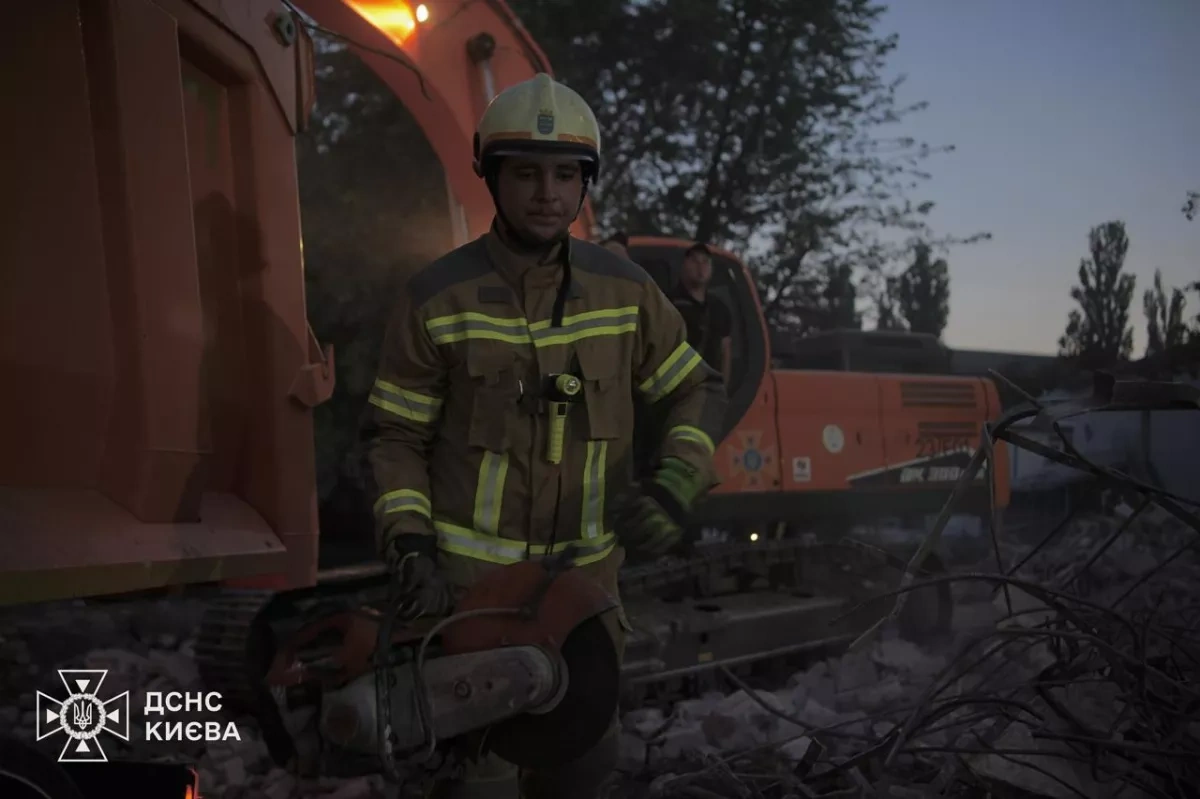 Death toll from Russian strike on Kyiv rises to 30 PHOTO