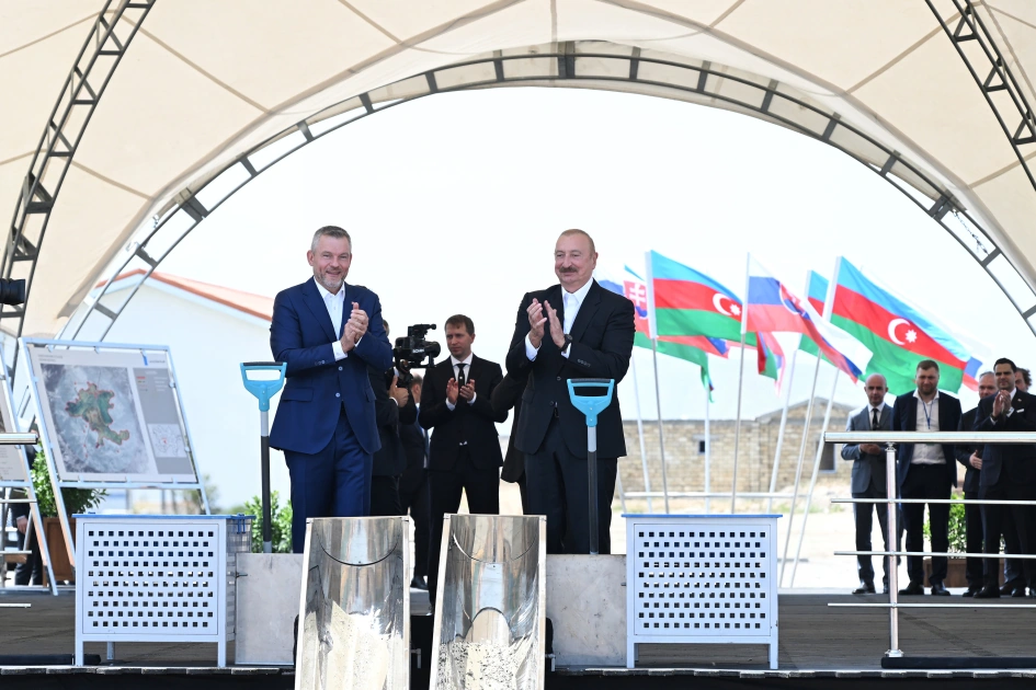 President Ilham Aliyev, President of Slovakia review construction progress in Bash Garvand village of Aghdam district (PHOTO)