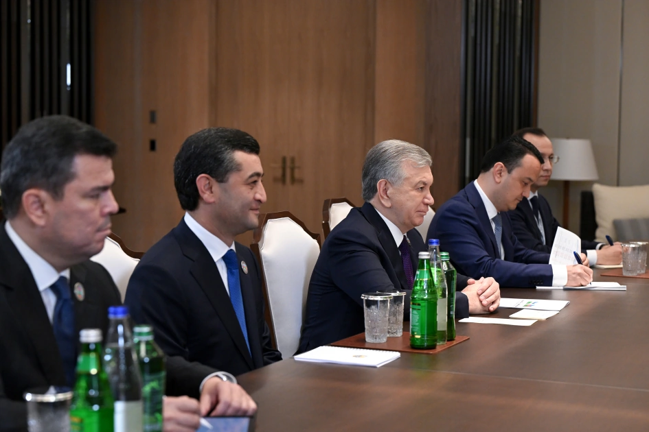 President Ilham Aliyev meets with President of Uzbekistan (PHOTO)