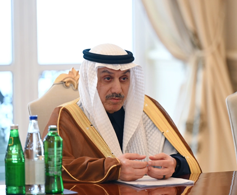 President Ilham Aliyev receives delegation led by Chairman of Islamic Development Bank group (PHOTO)
