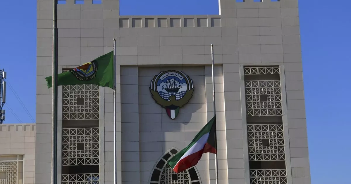 Two Kuwaiti Interior Ministry officers killed on duty