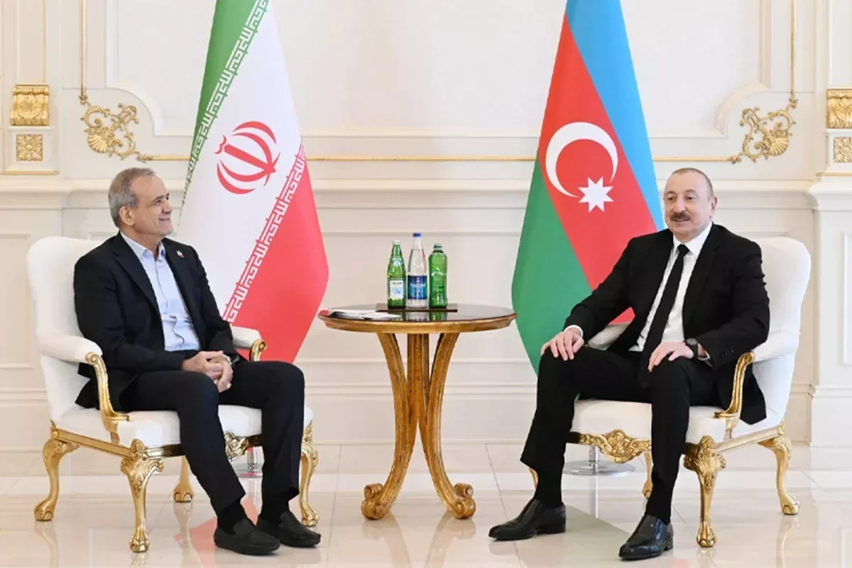 Iranian president thanks Azerbaijan for humanitarian aid in phone call