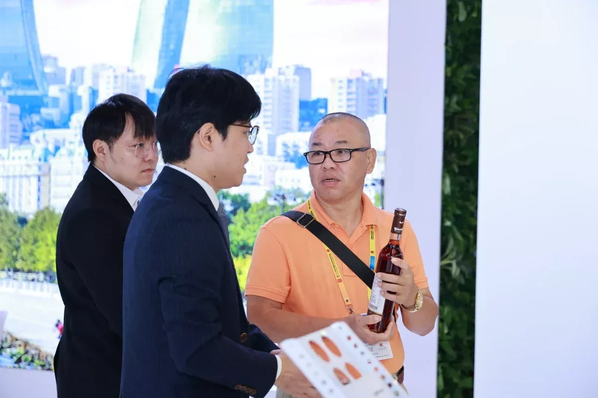 Azerbaijan promotes business opportunities at major China trade fair PHOTO